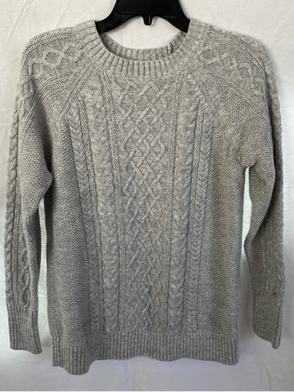 Women's Cable Knit Crewneck Sweater - Light Gray